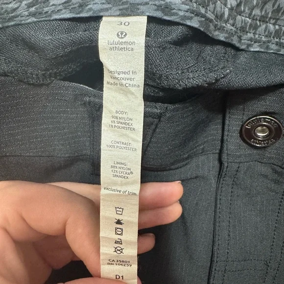 Lululemon Men’s ABC Pant - Black, Size 30 - pockets - Picture 3 of 5